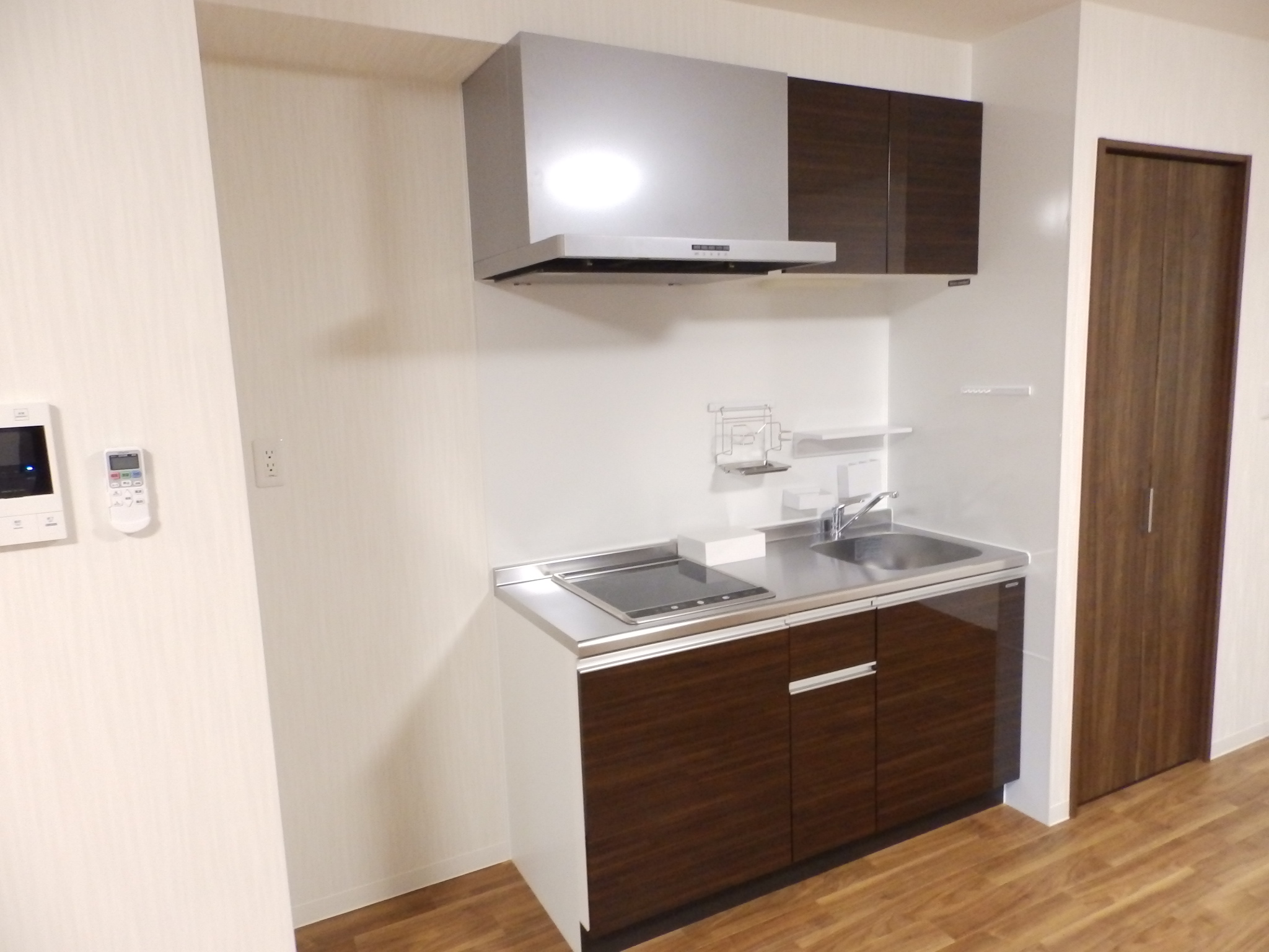 キッチン　IH2口コンロ