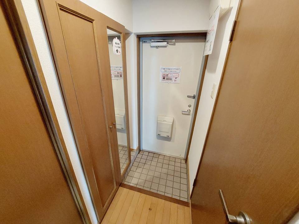 玄関　玄関