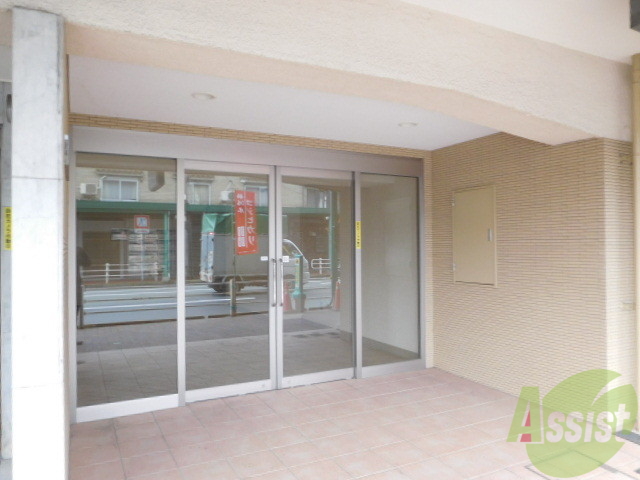 エントランス　エントランス改装済みでとっても綺麗です