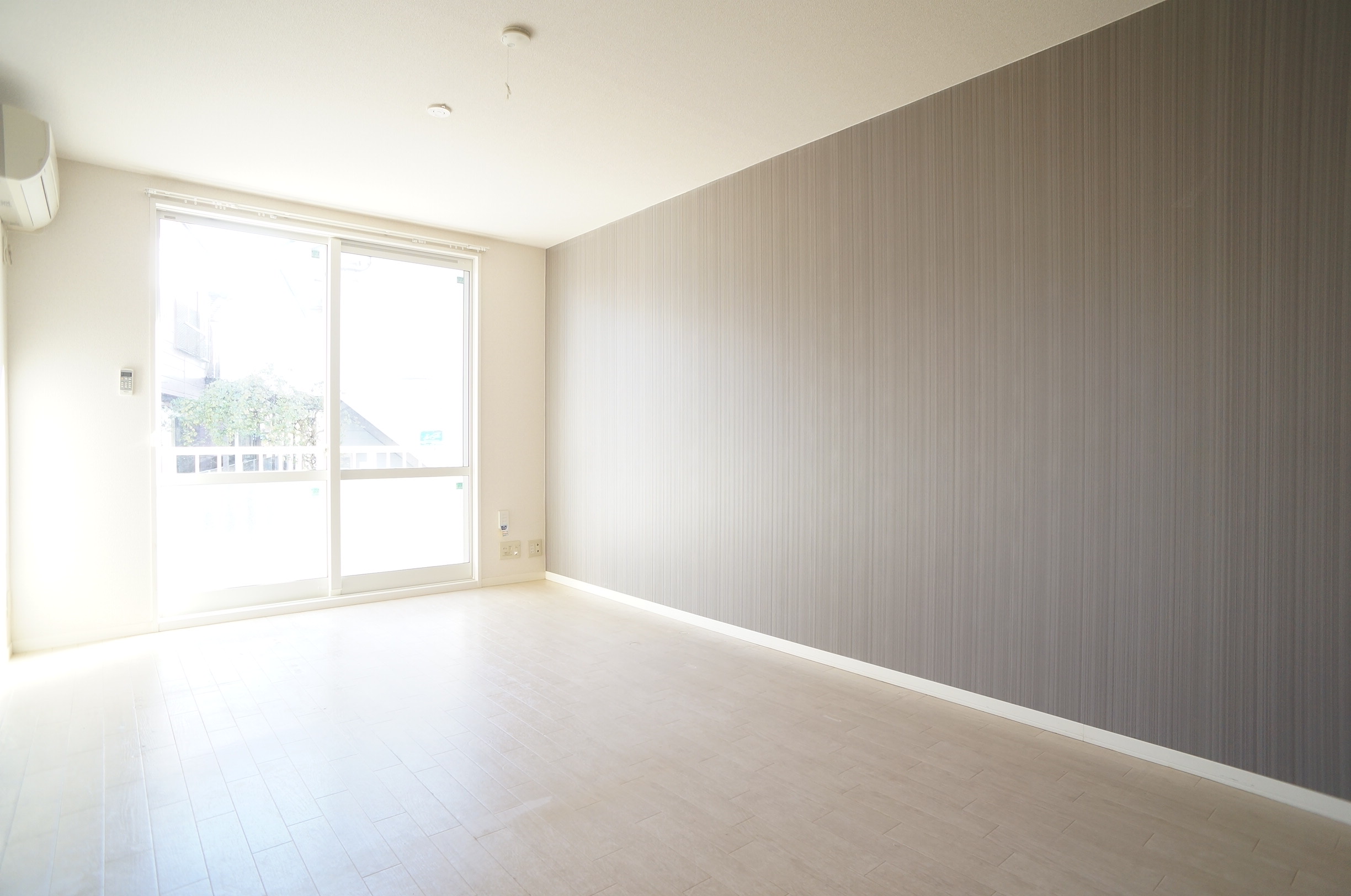 居室・リビング　エアコン付きLDK