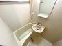 バス・シャワールーム　現状優先。設置は現地と異なる可能性があります。