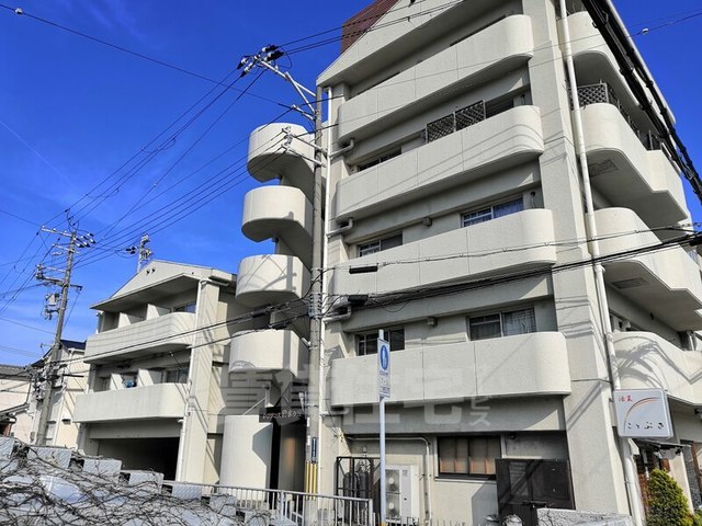神戸市垂水区清水が丘のマンションの建物外観