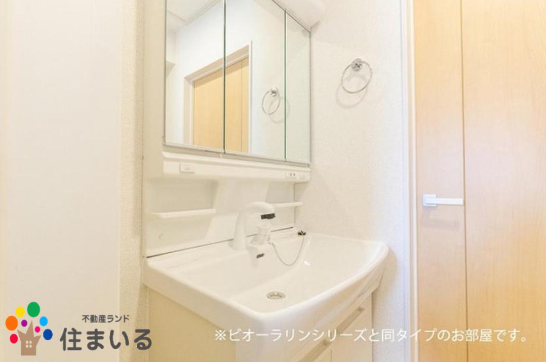 洗面設備　※写真は同型タイプとなります