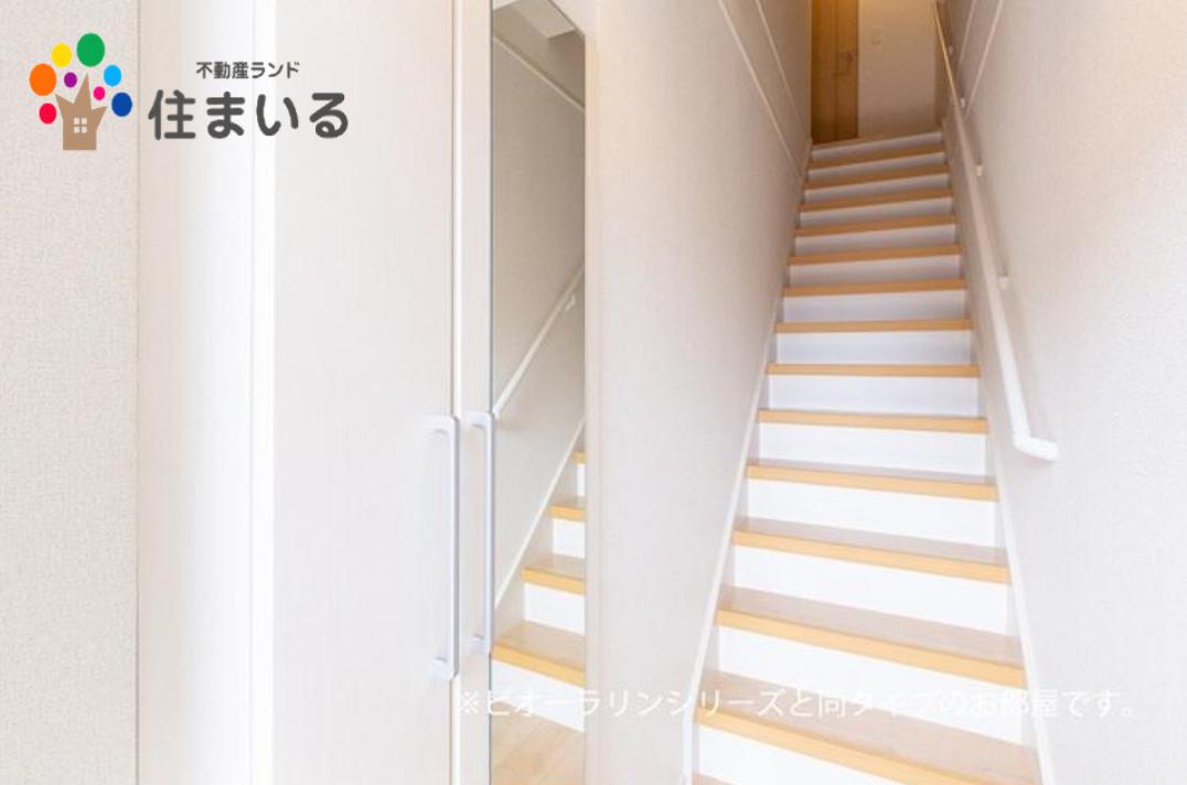 玄関　※写真は同型タイプとなります