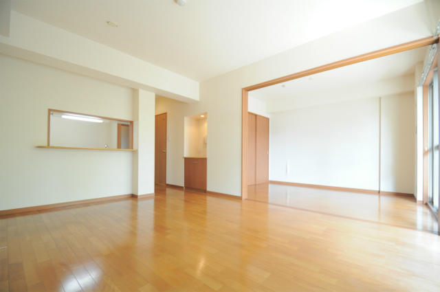 居室・リビング　※別部屋参考画像です
