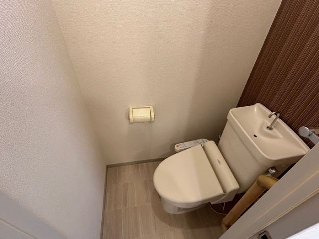 【グリーンパーク新井　A棟のトイレ】