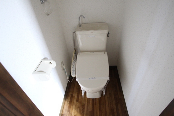 トイレ　※他号室の写真です