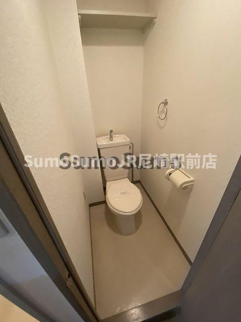 トイレ　落ち着いたトイレです