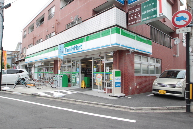 コンビニ　ファミリーマート古江西店（コンビニ）まで438m