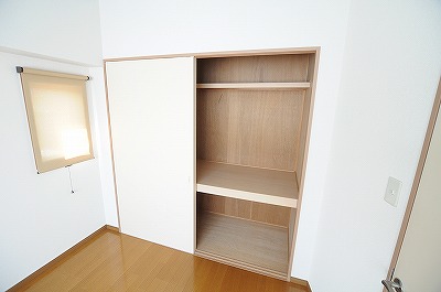 収納　押入れ