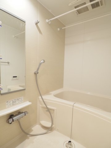 バス・シャワールーム　日々の疲れを癒やすバスルーム