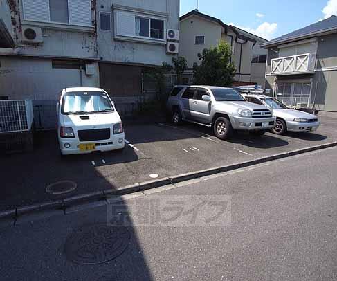 【アネックスいまざとの駐車場】