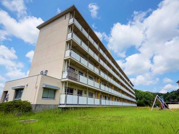 【ビレッジハウス井崎2号棟の建物外観】