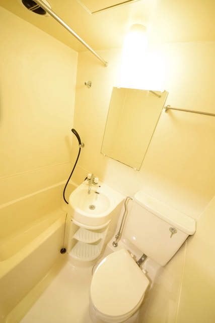 バス・シャワールーム　～ゆっくりバスタイム～