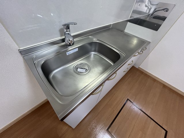 キッチン　※同物件別号室の写真になります