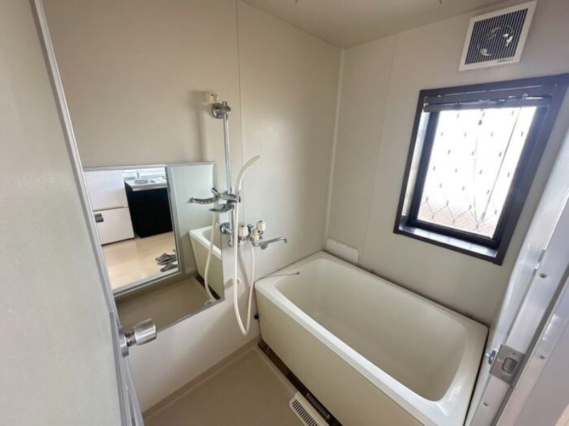 バス・シャワールーム　図面と現状に相違がある場合には現状を優先