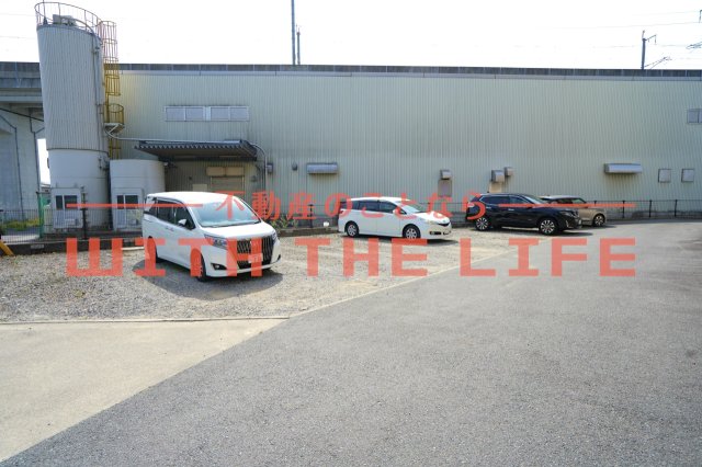 駐車場　駐車スペースもあります