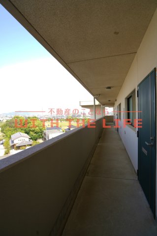 玄関　落ち着いた玄関です