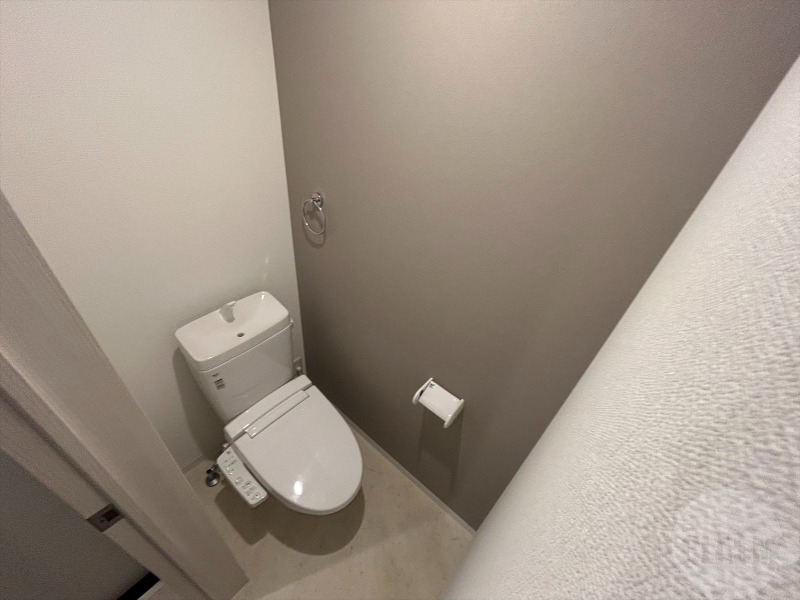 トイレ　温水洗浄便座トイレ