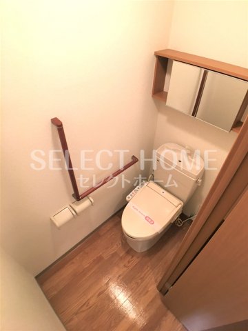 トイレ　コンパクトで使いやすいトイレです