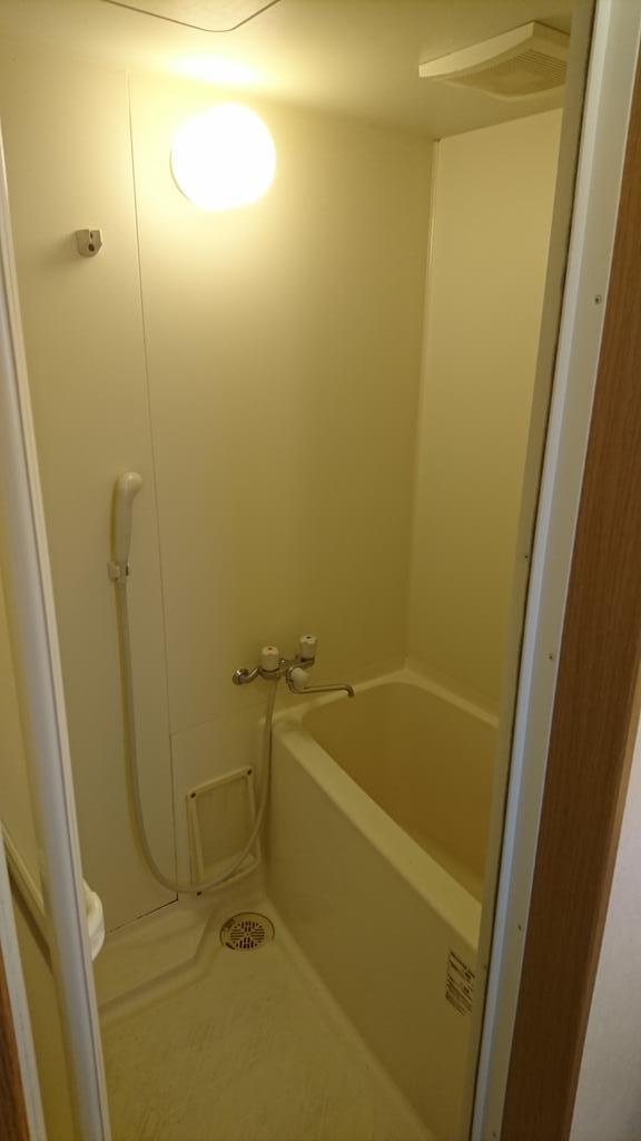 バス・シャワールーム　現況と異なります。
