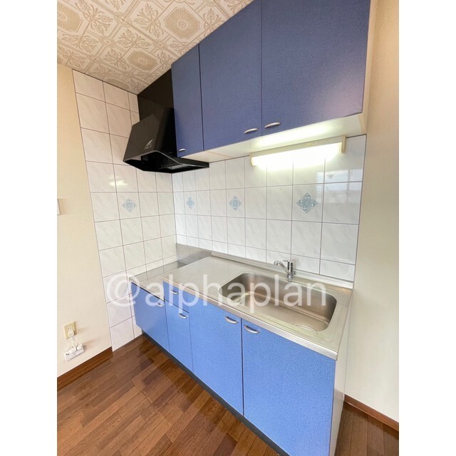 キッチン　ブルーの落ち着いたキッチンです