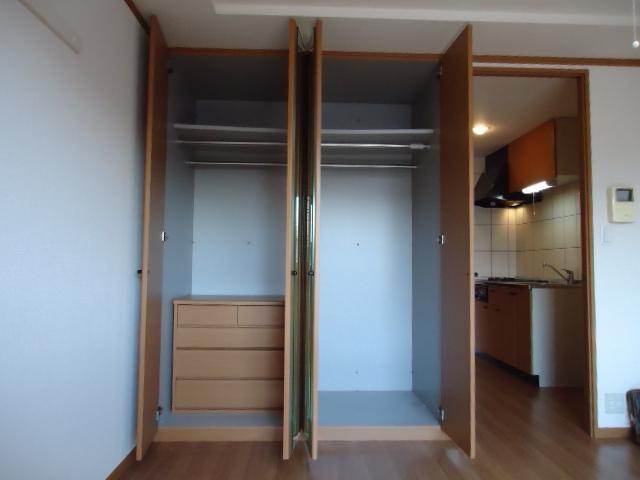 収納　クローゼット