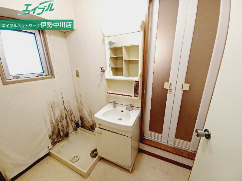 洗面設備　同タイプの部屋写真です