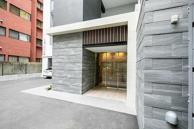 エントランス　エントランス