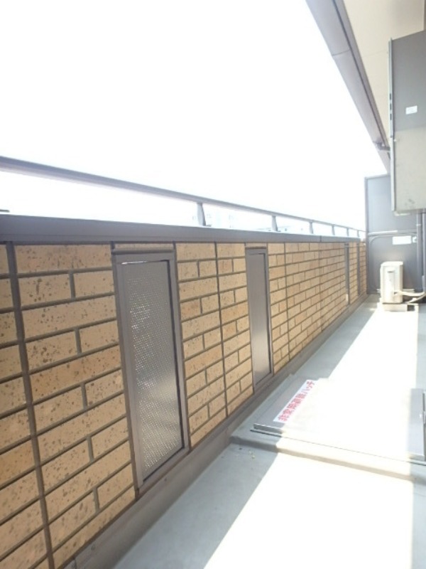 バルコニー　図面と現状に相違がある場合には現状を優先