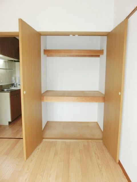 収納　奥行きのある収納スペース