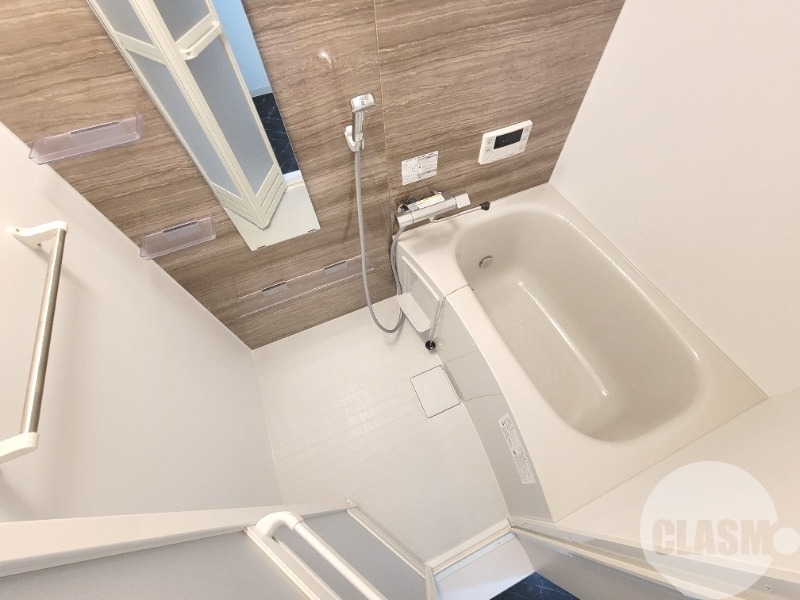 バス・シャワールーム　浴室乾燥機＆追い焚き機能付きバス♪