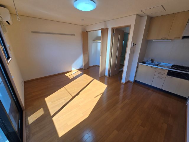 居室・リビング　202号室の写真を掲載しております