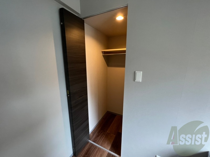 収納　寝室の収納です。部屋がすっきり片付きます。