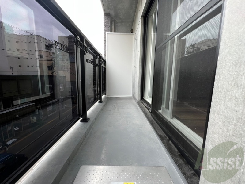 バルコニー　バルコニーです。洗濯物を干したり一息ついたりできますね！