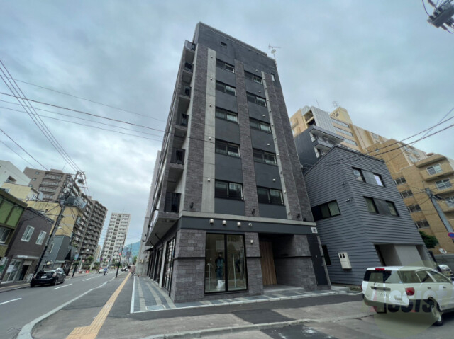 建物外観　札幌市中央区大通西「ＡＳＨ　ＭＡＲＵＹＡＭＡ]