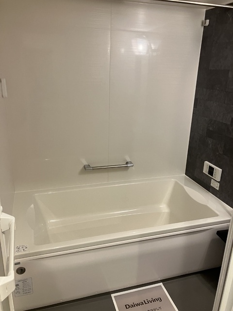 バス・シャワールーム　浴室