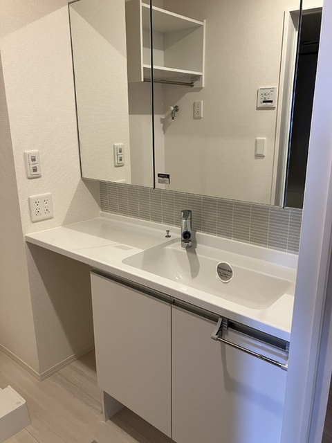 洗面設備　洗髪洗面化粧台