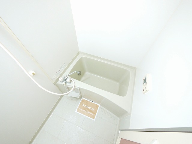 バス・シャワールーム　ゆったり過ごせるお風呂です