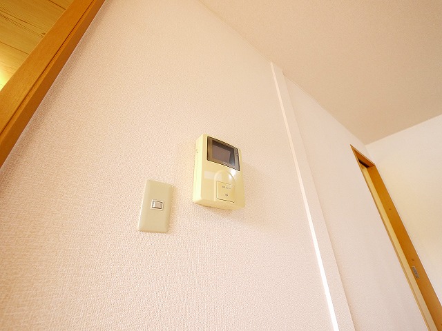 セキュリティ　モニター付きインターホン