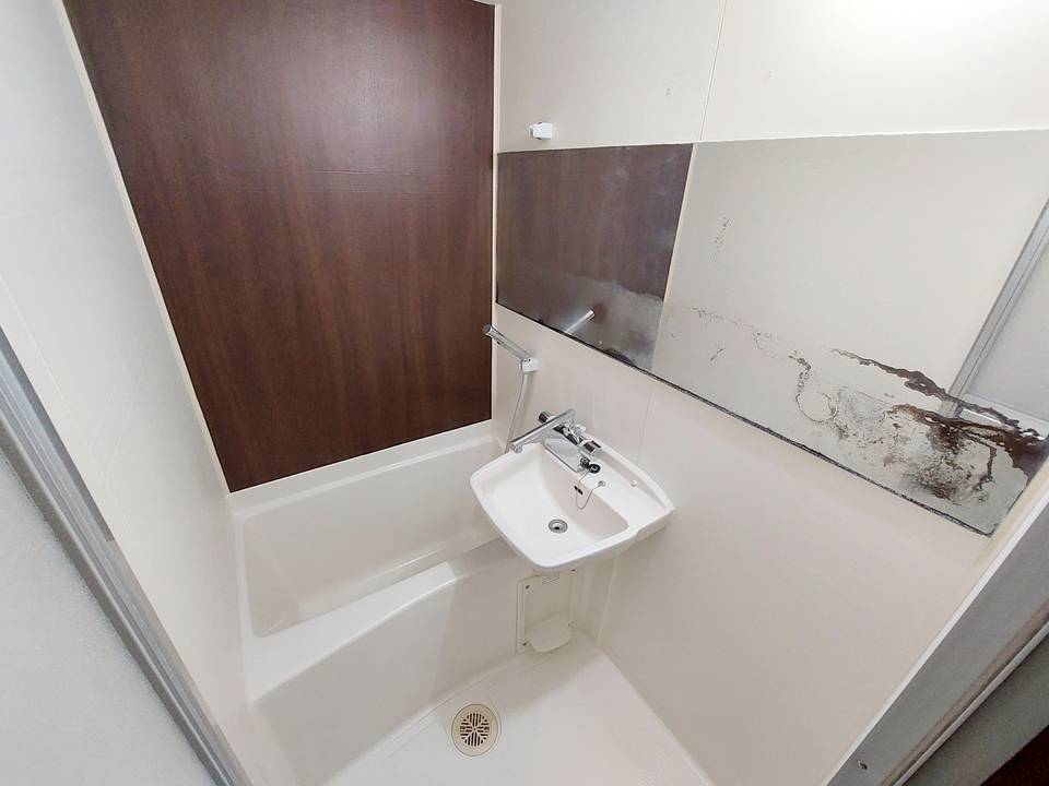 バス・シャワールーム　浴室