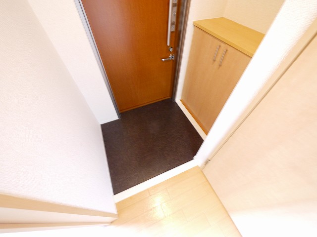 玄関　明るい玄関です