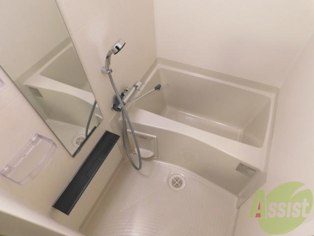 バス・シャワールーム　お湯に浸かって１日の疲れを癒やしてください