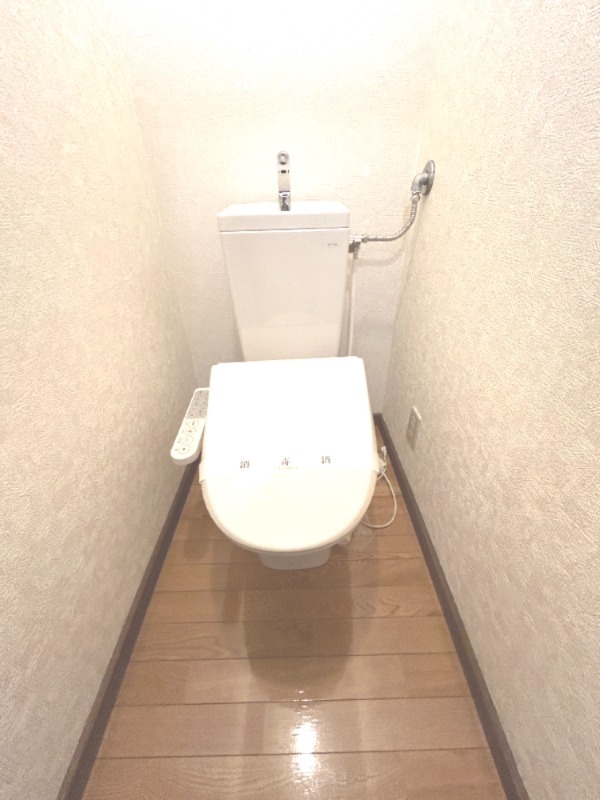 トイレ　トイレ