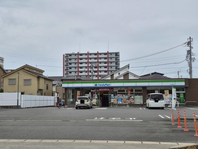 コンビニ　ファミリーマート 知立本町店（コンビニ）まで2950m