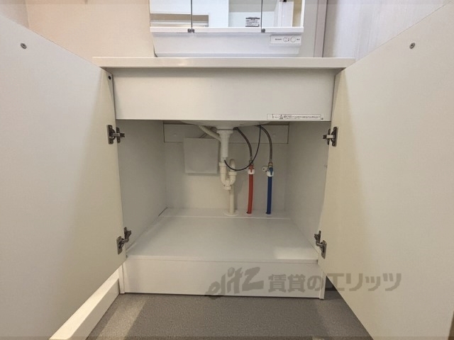 収納　下部収納