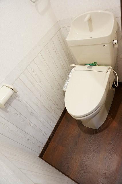 トイレ　トイレ