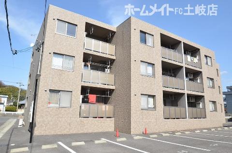 建物外観　外観写真（昼）