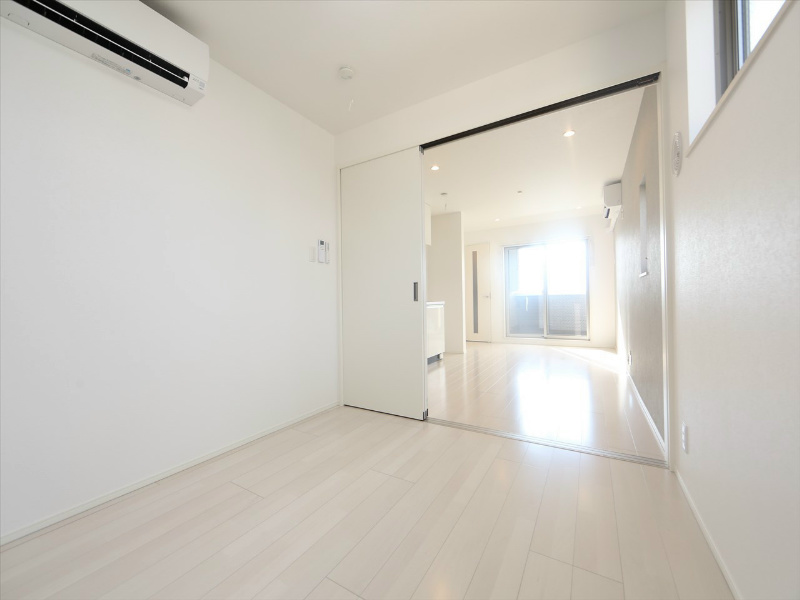 その他部屋・スペース　ＬＤＫ8.7帖　洋室3.8帖　つなげて使用出来ます　同型写真