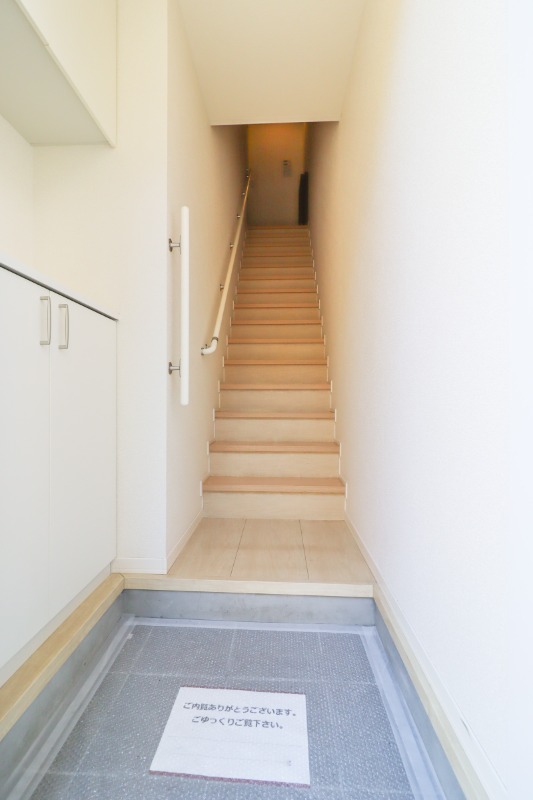 玄関　図面と現状に相違がある場合には現状を優先